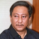 আমার এই হাত দিয়ে মাকে কবর দিলাম, আজ বাবাকেও কবর দিতে হচ্ছে- পাপন