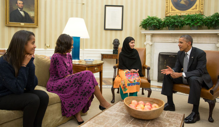 Malala Yousafzai meets with the Obamas in the Oval Office