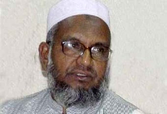 ১২ ডিসেম্বর ২০১৩ রাত ১০টা এক মিনিটে কাদের মোল্লার মৃত্যুদণ্ড কার্যকর হয়।