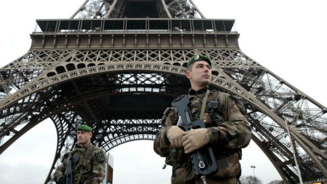 151119123011_paris_640x360_afp
